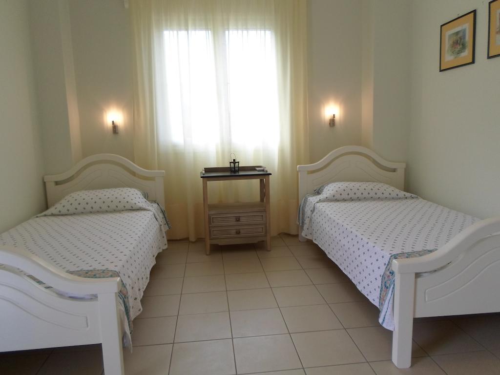 Appartement Heliovasilema à Fiskardo Chambre photo