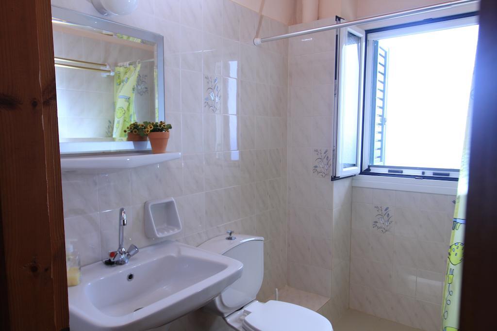 Appartement Heliovasilema à Fiskardo Chambre photo
